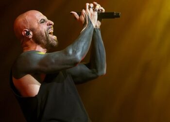 daughtry-rises-from-the-grave-in-new-‘the-bottom’-video