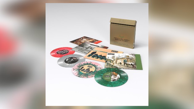 oasis-announces-'(what’s-the-story)-morning-glory?’-vinyl-singles-box-set