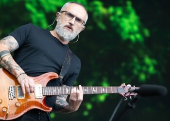 the-cranberries’-noel-hogan-to-perform-with-royel-otis-at-zyn-‘rolling-stone-uk’-awards