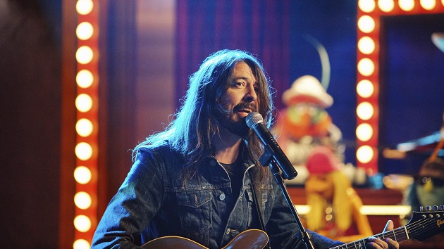 foo-fighters-share-hand-drawn-picture-of-’amazon-music-live’-stage-design