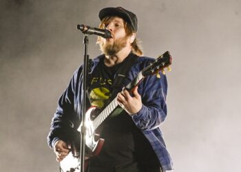 from-under-the-uprights:-fall-out-boy-playing-sf-show-ahead-of-super-bowl-60