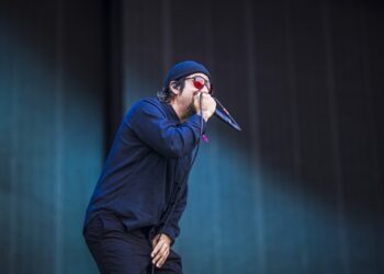 around-the-field:-deftones-announce-collaboration-with-local-youth-soccer-team