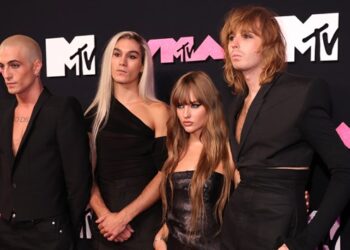 maneskin’s-thomas-raggi-feels-solo-projects-will-‘help-a-lot-with-the-creative-process’-for-future-material