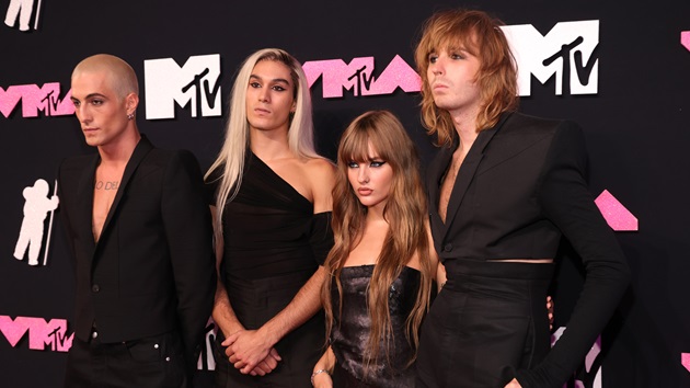 maneskin’s-thomas-raggi-feels-solo-projects-will-‘help-a-lot-with-the-creative-process’-for-future-material