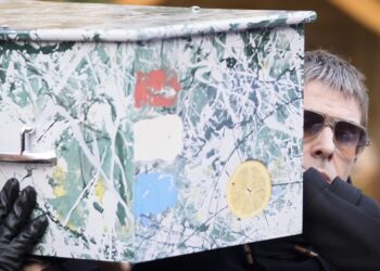 liam-gallagher,-stone-roses-members-attend-funeral-for-gary-‘mani’-mounfield