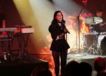 hear-st.-vincent-guest-on-new-cate-le-bon-song,-‘always-the-same’