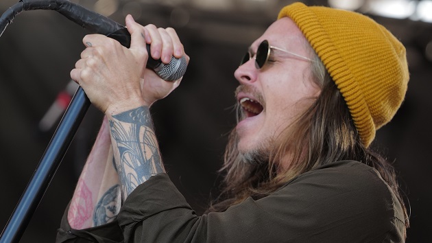 incubus’-brandon-boyd-shares-new-music-update:-‘we-went-back-into-the-studio’