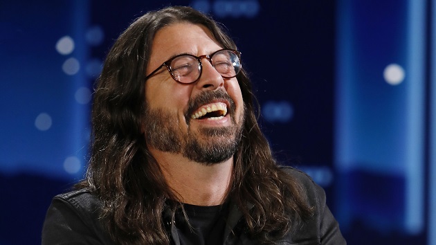dave-grohl-celebrates-birthday-with-’kimmel’-performance-&-benefit-concert