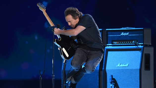 eddie-vedder-announces-sweepstakes-to-win-trip-to-first-japan-solo-tour