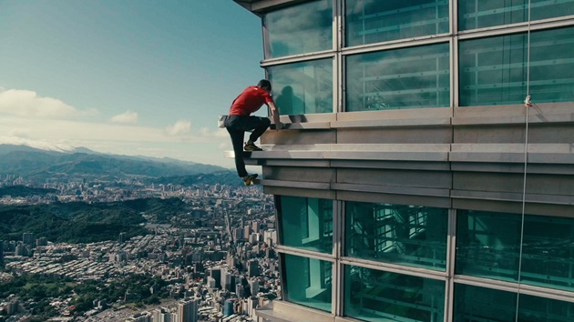 maynard-james-keenan-reacts-to-alex-honnold’s-tool-soundtracked-climb:-‘it’s-extremely-impressive’