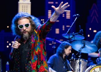my-morning-jacket-releases-‘﻿peacelands’﻿-benefit-album-in-support-of-minneapolis