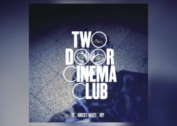 two-door-cinema-club-announces-full-﻿’tourist-history’﻿-anniversary-tour