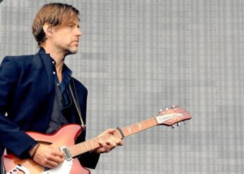 radiohead-plans-to-play-20-shows-on-a-different-continent-each-year,-says-ed-o’brien