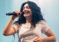 caught-up-in-her-love-affair:-lorde’s-‘royals’-video-hits-1-billion-views-on-youtube