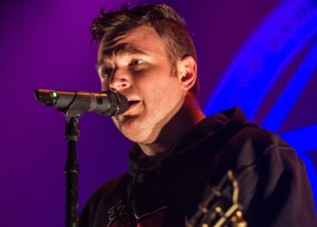 new-found-glory’s-chad-gilbert-recovering-after-surgery-to-remove-brain-tumors