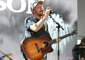 matt-maeson-announces-a-solo-experience-us-tour