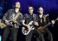 weezer-announces-the-gathering-tour;-new-single-‘shine-again’-out-in-april