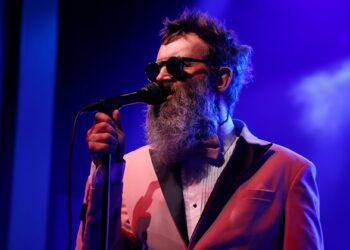 new-documentary-on-eels-frontman-announced,-produced-by-judd-apatow