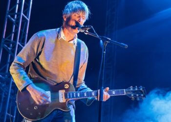 pavement-headlining-make-the-world-better-concert-in-philadelphia