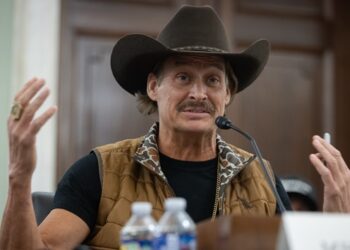 hegseth-says-pilots-who-did-flyby-outside-kid-rock’s-home-are-no-longer-suspended