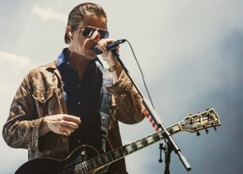 interpol-announces-north-american-headlining-tour