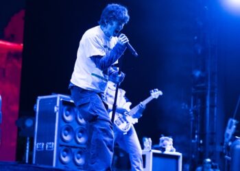 watch-turnstile-cover-song-from-zack-de-la-rocha’s-pre-ratm-band,-inside-out