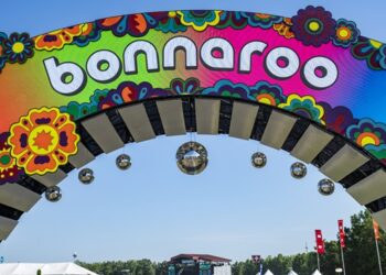 disney+-joins-hulu-in-livestreaming-bonnaroo,-lollapalooza-and-austin-city-limits-festivals
