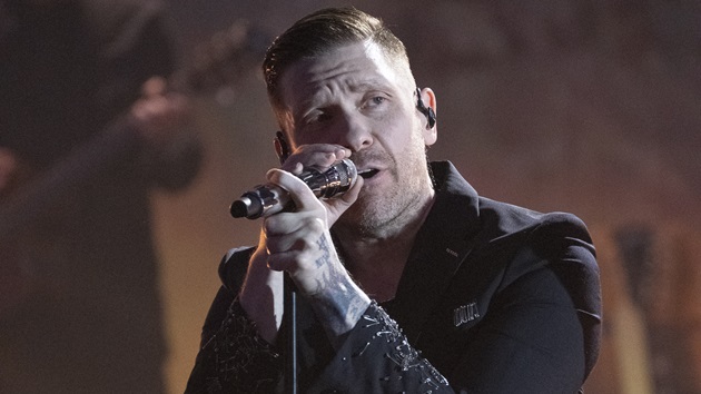 shinedown-digs-up-deep-cut-at-request-of-fan-at-102nd-show