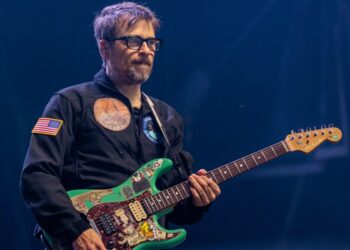 weezer’s-rivers-cuomo-stealth-drops-collection-of-covers