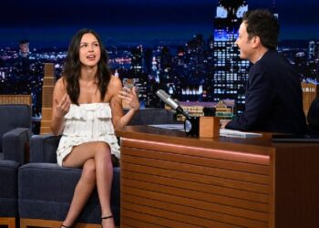 jack-white-hid-note-for-olivia-rodrigo-in-﻿’snl﻿’-dressing-room