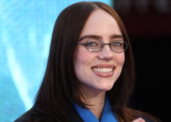 no-plastic-surgery-for-billie-eilish:-‘i-want-to-have-my-face-look-like-[my-kids’]-face’