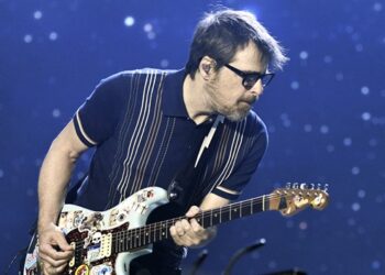 weezer-to-perform-on-amazon-music’s-﻿’in-the-paint﻿’-following-nba-playoff-game