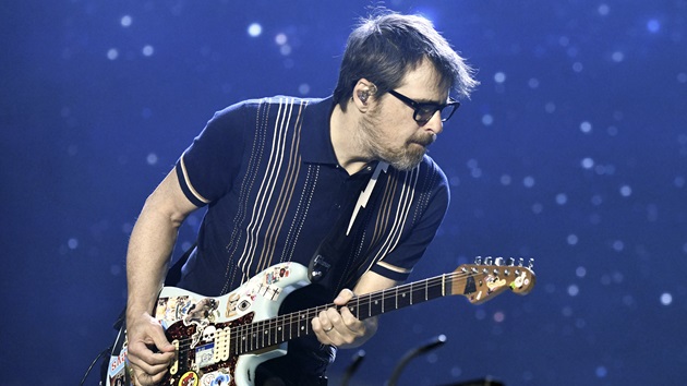 weezer-to-perform-on-amazon-music’s-’in-the-paint’-following-nba-playoff-game