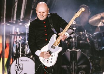 billy-corgan-announces-a-night-of-mellon-collie-and-infinite-sadness-european-tour