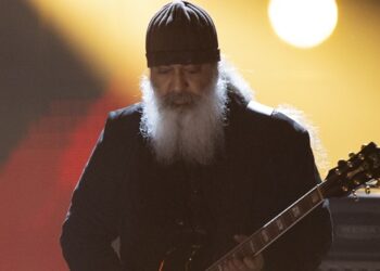 soundgarden’s-kim-thayil-announces-book-event-with-nirvana’s-krist-novoselic