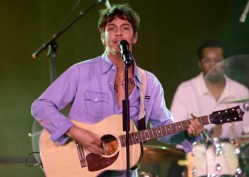 sally,-when-the-guests-run-out:-role-model-won’t-keep-doing-viral-stage-gimmick