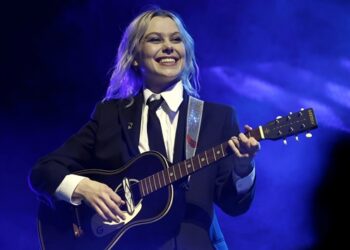 phoebe-bridgers-adds-dates-to-north-american-lost-tour