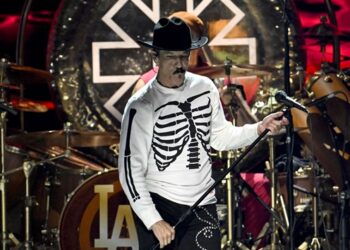 rhcp,-weezer-and-more-featured-on-upcoming-’stage-tour’-video-game