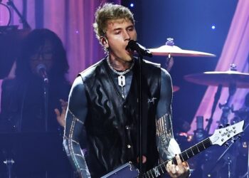mgk-got-‘really-sick’-amid-getting-blackout-tattoo:-‘my-skin-was-turning-yellow