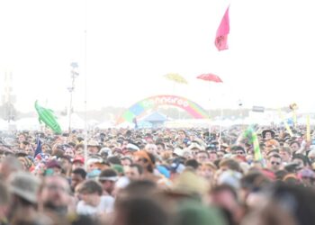 watch-turnstile,-noah-kahan,-yungblud-and-more-on-bonnaroo-2026-livestream