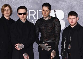 bring-me-the-horizon-teases-upcoming-‘dehumanized’-single-with-bloody-video