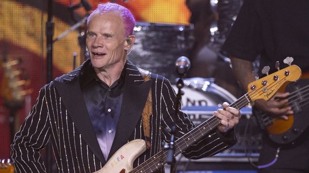 watch-flea-perform-on-npr’s-’tiny-desk’