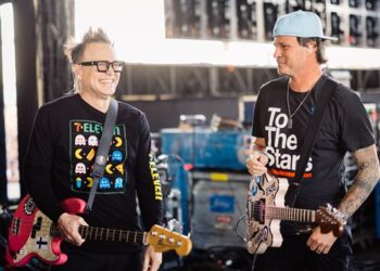 waka-waka-of-the-state:-blink-182-announces-collaboration-with-pac-man