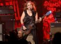 courtney-love,-tom-morello,-garbage-pay-tribute-to-l7’s-jennifer-finch