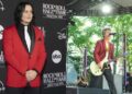 jack-white-covers-free-with-chris-robinson;-billie-joe-armstrong-rocks-mott-the-hoople-with-bruce-dickinson