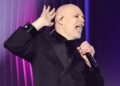 the-smashing-pumpkins-rock-with-greg-brady-+-reunite-with-melissa-auf-der-maur-at-pre-lolla-show