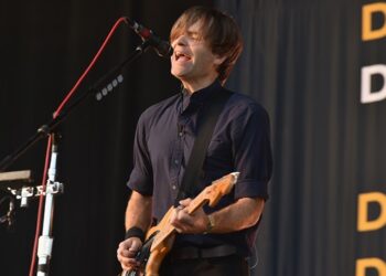 watch-death-cab-for-cutie-perform-on-npr’s-‘tiny-desk’