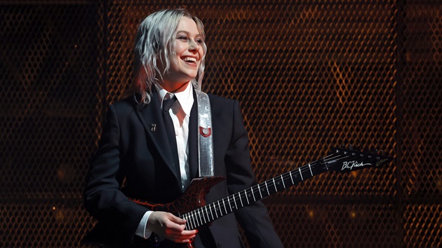 phoebe-bridgers-postpones-uk-gigs-due-to-appendicitis
